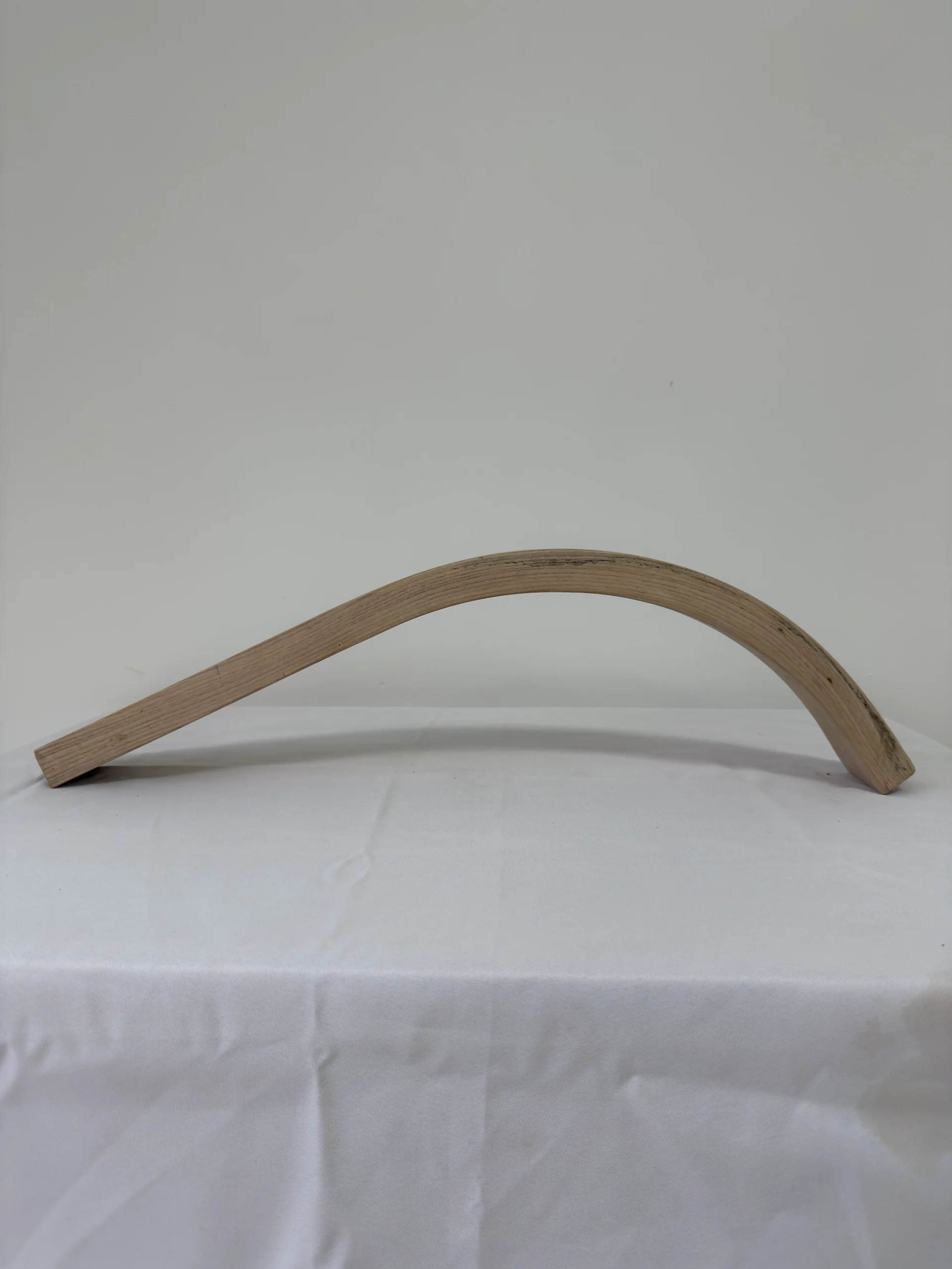 Premium Solid White Ash Wood Press-Curved Bent Slat | 115 x 11.5 x 2.9 cm (45.28" x 4.53" x 1.14") | Furniture-Grade Curved Ash Blank for Woodworking, Bentwood Furniture & Home Decor