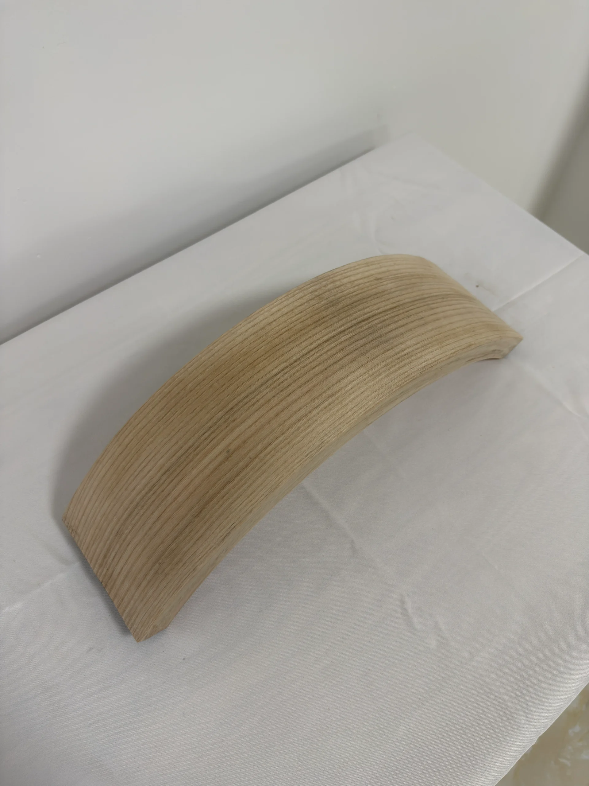 Premium Solid Ash Wood Press-Curved Slat | 54.5 x 13 x 3.3 cm (21.46" x 5.12" x 1.3") Curved Wood Blank for Furniture, DIY Woodworking & Home Decor