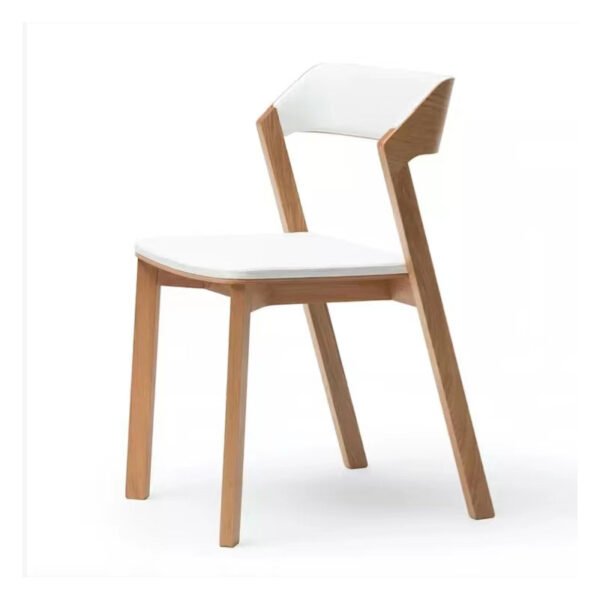 4b28b088cc5ad1efb746f2e2aef59b8a.jpg Modern Curved Back Chair - Ergonomic Design with Smooth Lines, Minimalist Seating for Home/Office