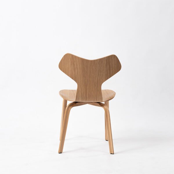 58b272a97b2c0a3ed0f60c7194c1a9c0.jpg Contemporary Wing-Shaped Chair - Sleek Minimalist Seating Solution