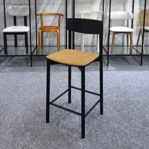 6761a94cbb2250a2dbee04913a07c28d.webp Modern Wooden Bar Stool -Minimalist Nordic Style High Stool for Cafe/Home