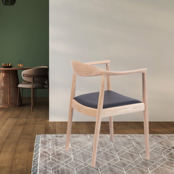 94a9f7e6ca312f336b2edd9b7fd31bdb.jpg Minimalist Design Armchair-Blends Comfort& Contemporary Aesthetics