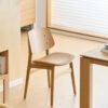 Modern Curved Back Chair - Ergonomic Design with Smooth Lines, Minimalist Seating for Home/Office
