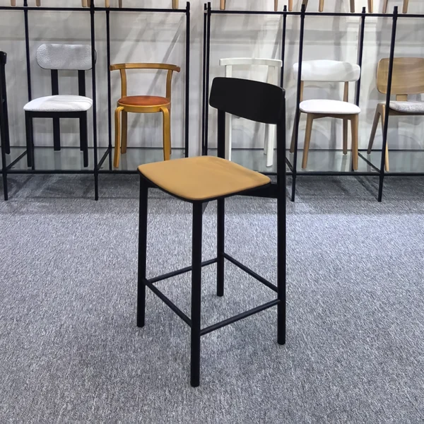 b7b7bf6ee22331348a28fe95fd33f06d.webp Modern Wooden Bar Stool -Minimalist Nordic Style High Stool for Cafe/Home
